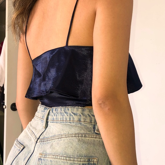 ✨FREE ADD ON✨Urban Outfitters Satin Ruffle Tee - Picture 4 of 4